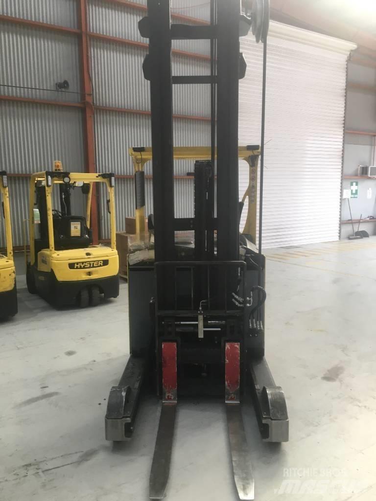 Hyster R1.6 Tolóoszlopos targonca