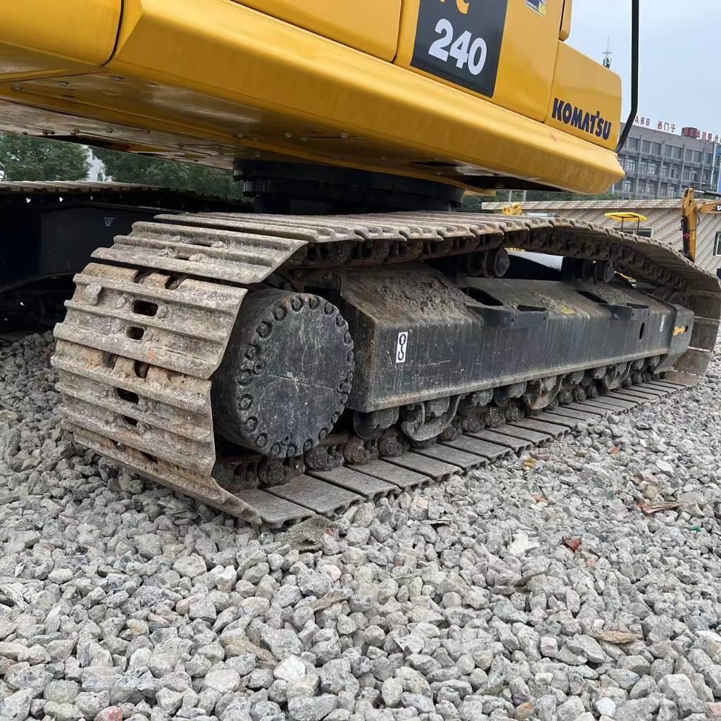 Komatsu PC 240 Lánctalpas kotrók