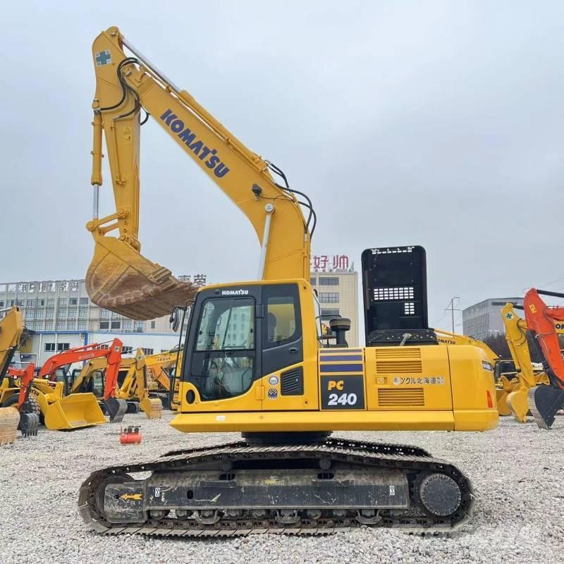 Komatsu PC 240 Lánctalpas kotrók