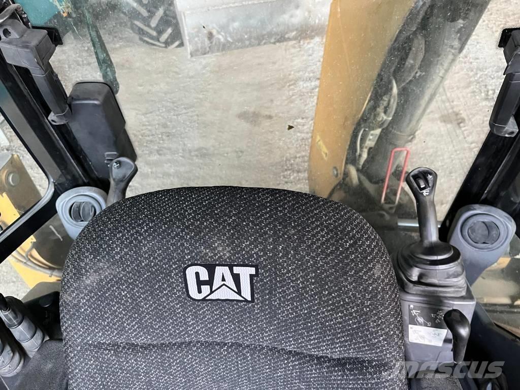 CAT 432 F 2 Kotrórakodók