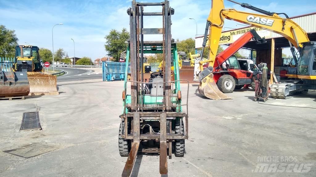 Mitsubishi FD 25 N Dízel targoncák