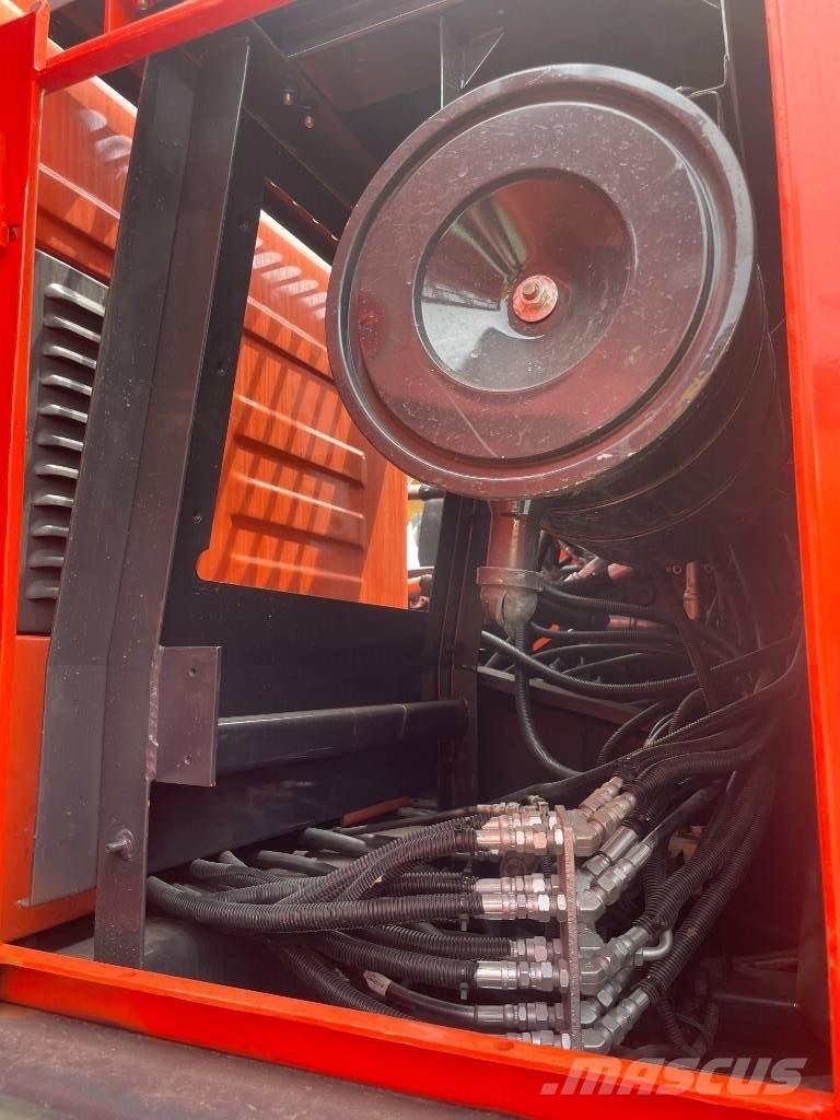 Doosan DX225LCA Lánctalpas kotrók