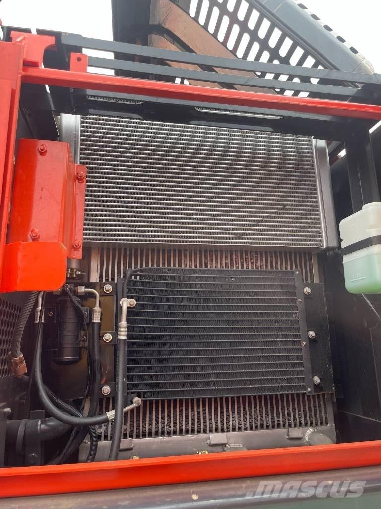 Doosan DX225LCA Lánctalpas kotrók