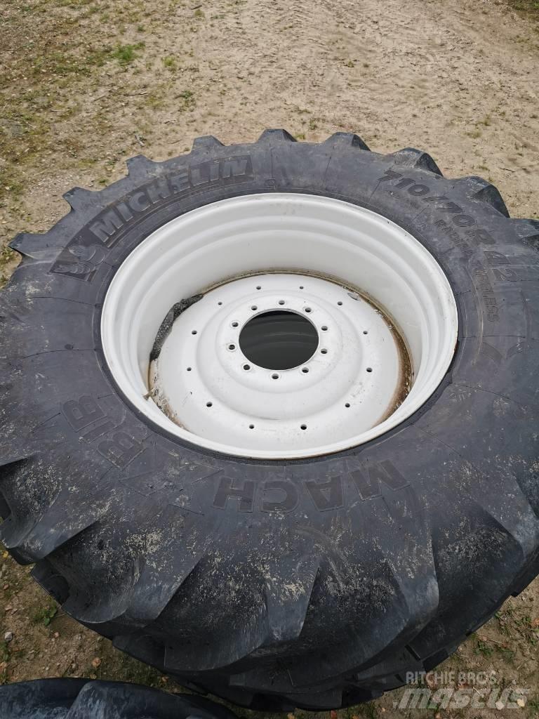  710/70R42 Michelin Gumiabroncsok, kerekek és felnik
