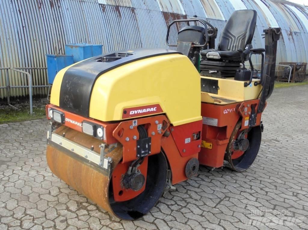 Dynapac CC 1100 Ikerdobos hengerek