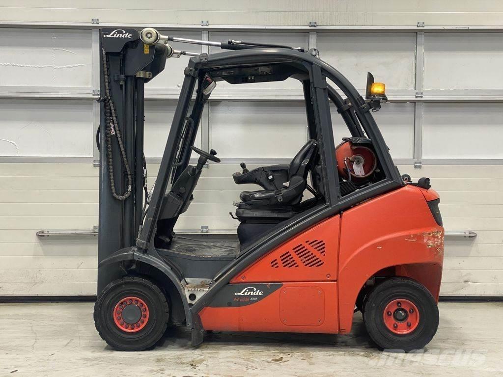 Linde H25T-02 Gázüzemű targoncák