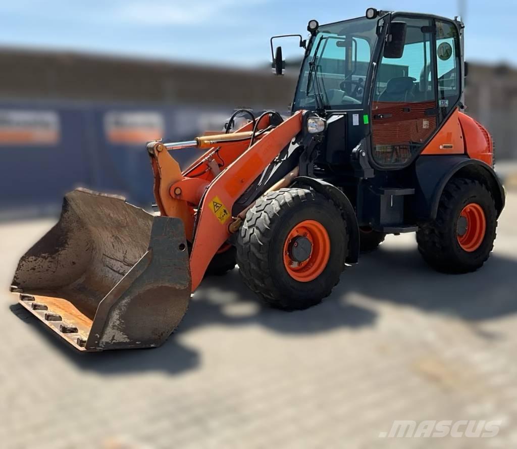 Komatsu WA 80-6 Gumikerekes homlokrakodók