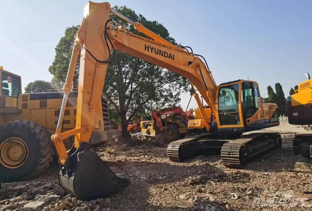 Hyundai R220LC-9S Lánctalpas kotrók