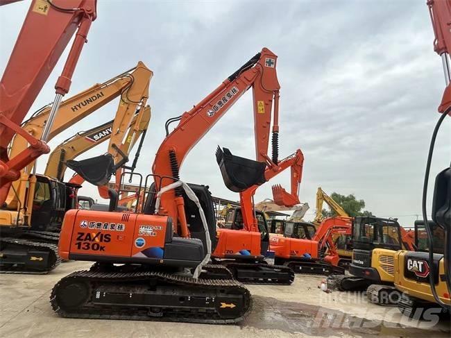 Hitachi ZX 120 Lánctalpas kotrók