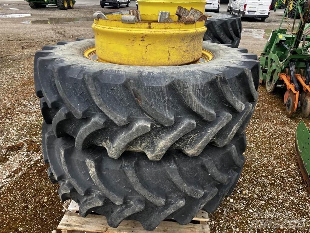 Petlas 480/70R34 Gumiabroncsok, kerekek és felnik