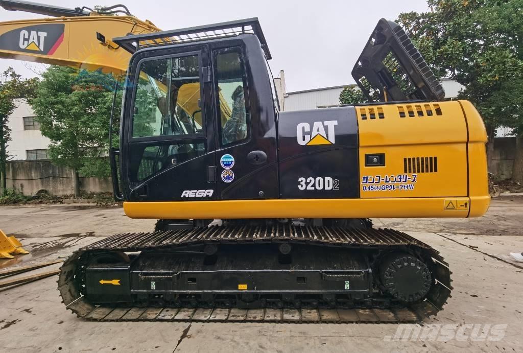 CAT 320d2 Lánctalpas kotrók