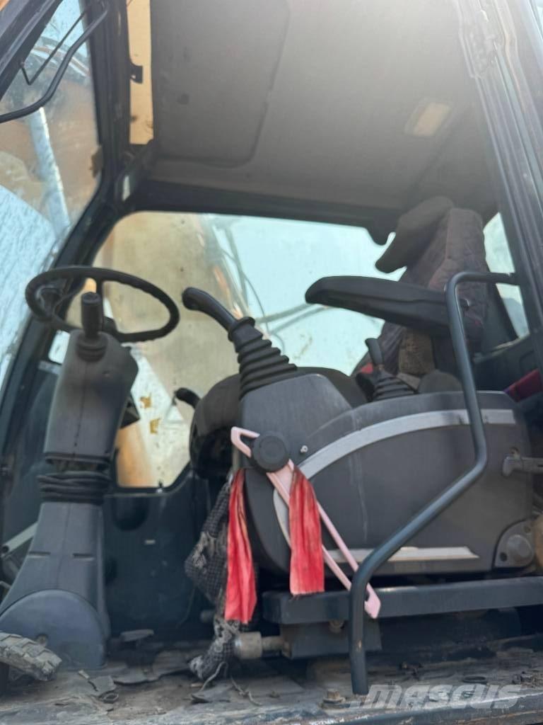 Hyundai Robex 150W-9 Gumikerekes kotrók