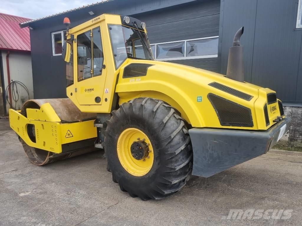Bomag 213HD Pneumatikus kerekes hengerek