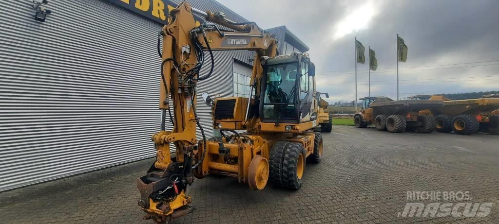 Hydrema M1600C2 Gumikerekes kotrók