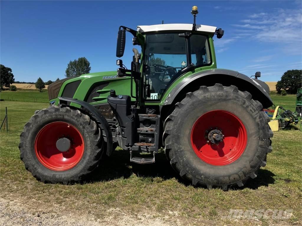 Fendt 828 Vario Traktorok