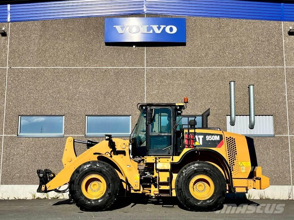 CAT 950 M Gumikerekes homlokrakodók