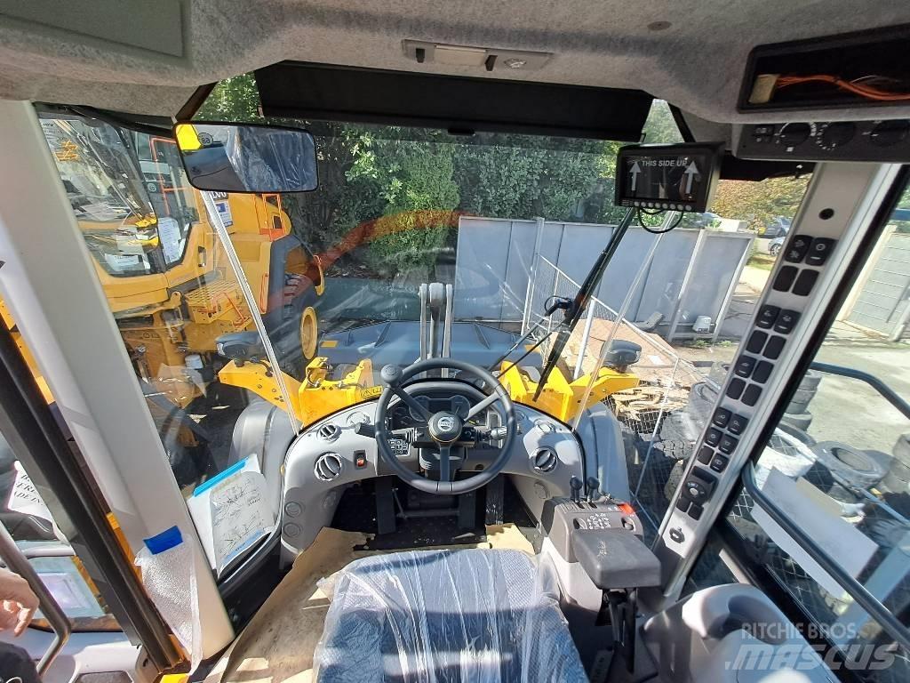 Volvo L90H Gumikerekes homlokrakodók