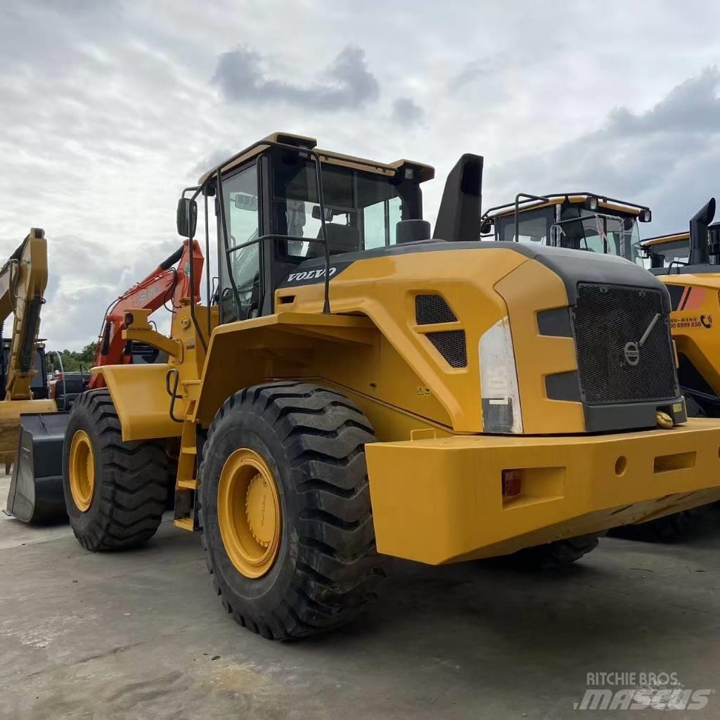 Volvo L 105 Gumikerekes homlokrakodók