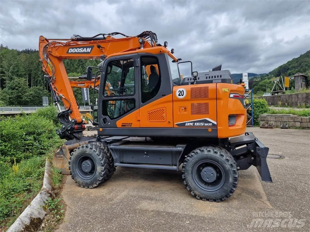 Doosan DX165WR-7 Gumikerekes kotrók