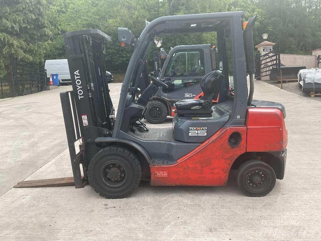 Toyota 02-8 FDF 25 Dízel targoncák