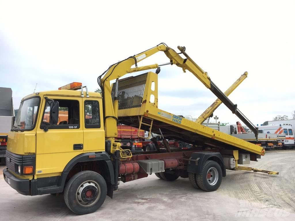 Iveco 135-17 Járműszállítók