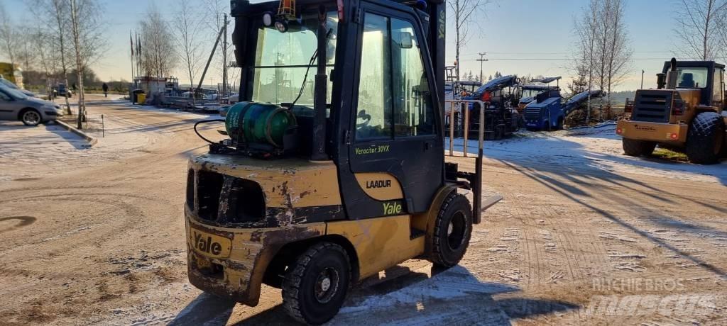 Yale GLP030VX Gázüzemű targoncák