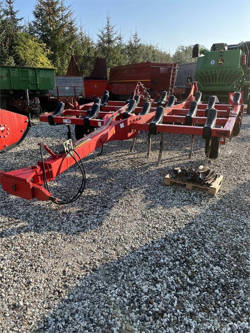 Horsch Tiger 4 AS Borona