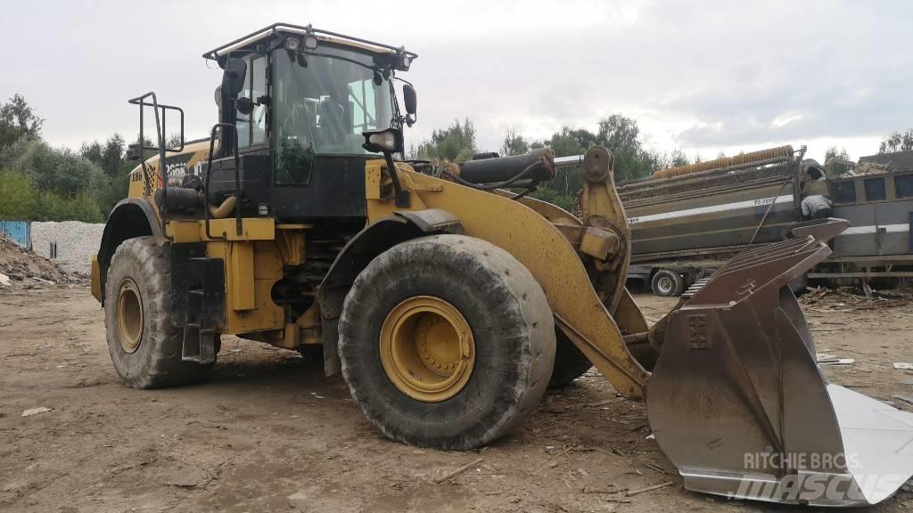 CAT 966 K Gumikerekes homlokrakodók