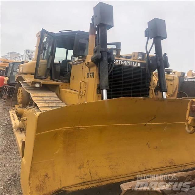 CAT D 7 R lánctalpas dózerek