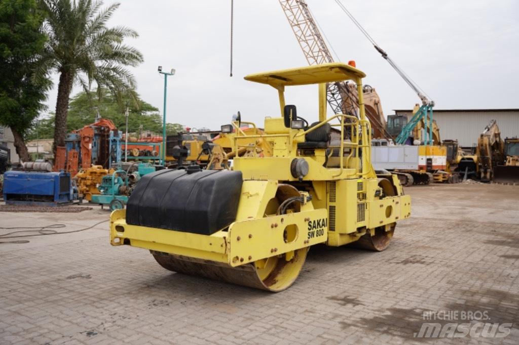 Sakai SW 800 Ikerdobos hengerek