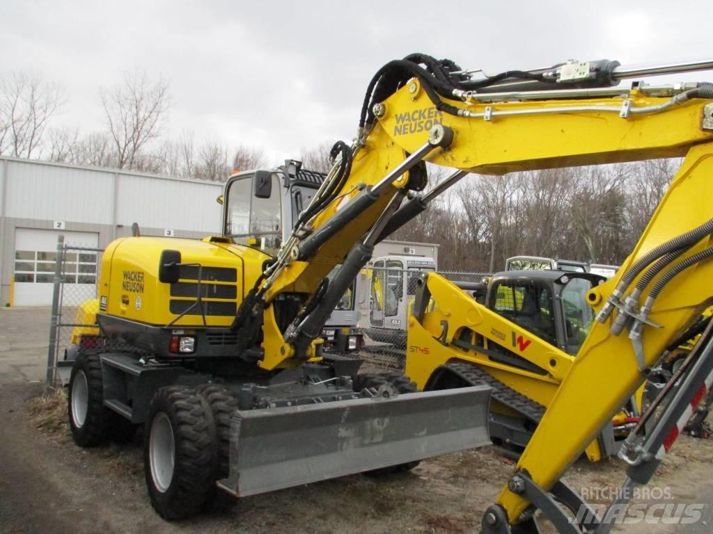 Wacker Neuson EW 100 Gumikerekes kotrók