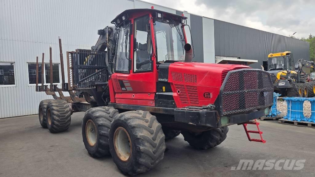 Komatsu 855 Kihordók