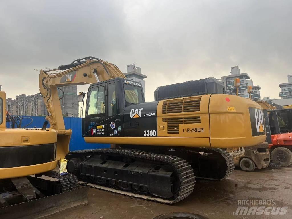 CAT 330 D Lánctalpas kotrók