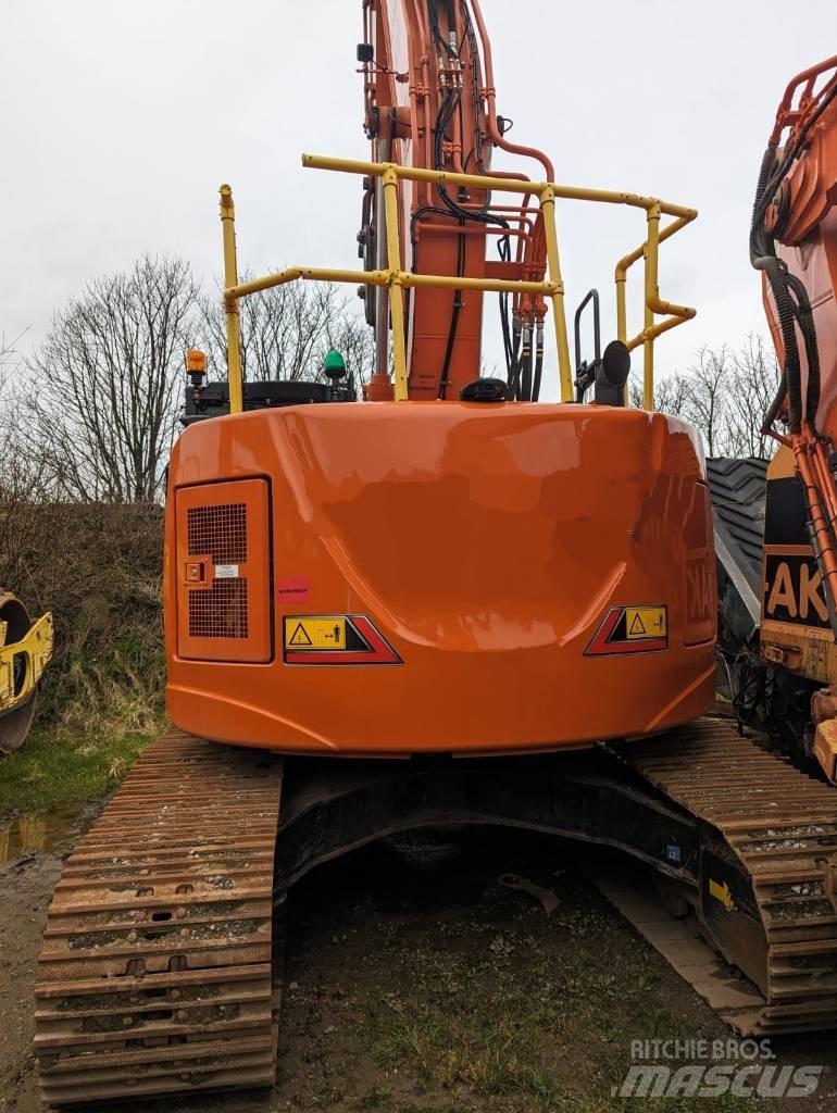 Hitachi ZX225US-7 Lánctalpas kotrók