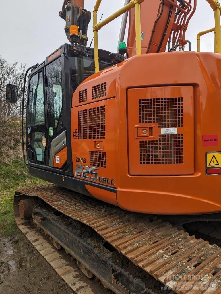 Hitachi ZX225US-7 Lánctalpas kotrók