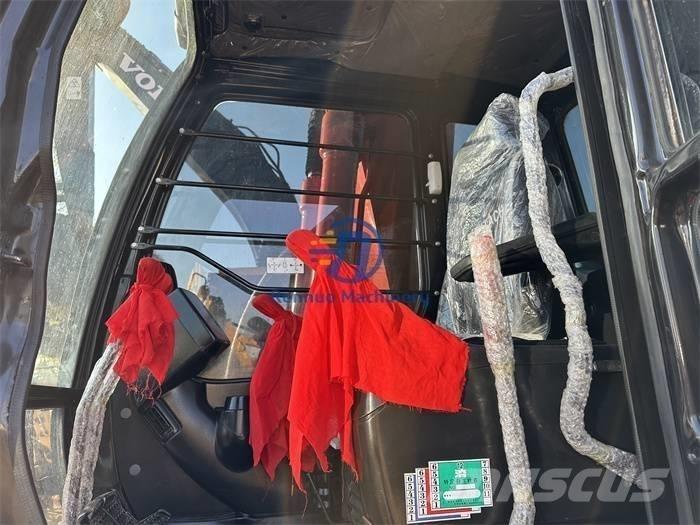 Hitachi ZX 200 Lánctalpas kotrók