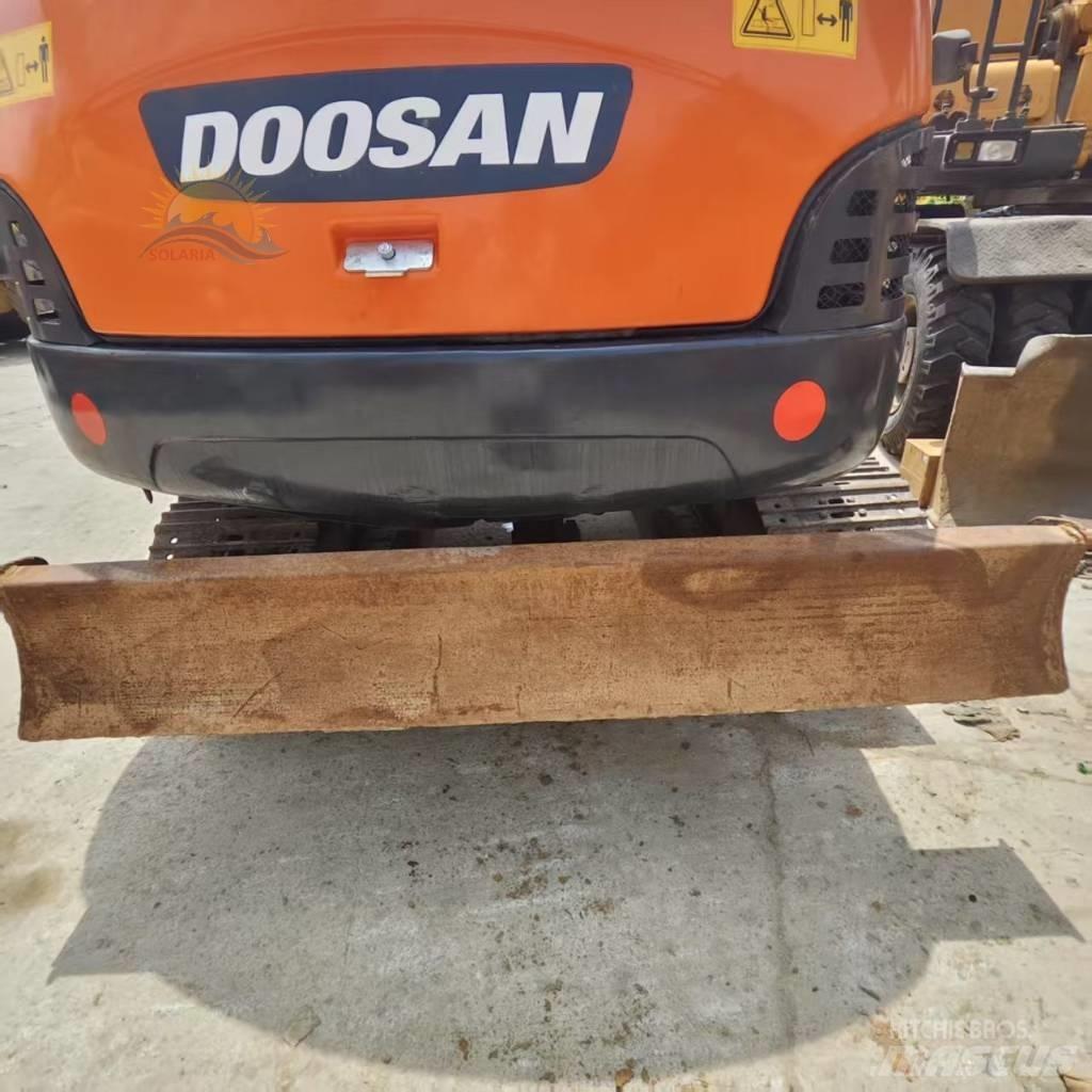 Doosan DH 60-7 Mini kotrók < 7t