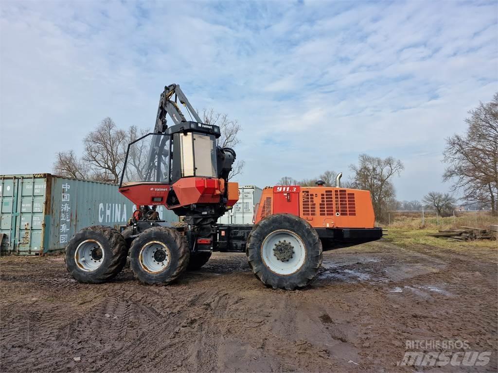 Valmet 911.3 Betakarítók