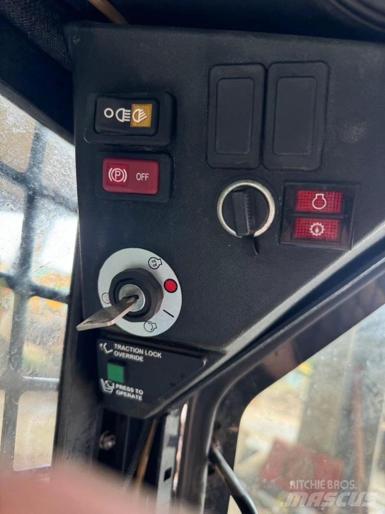 Bobcat S 70 Kompaktrakodók