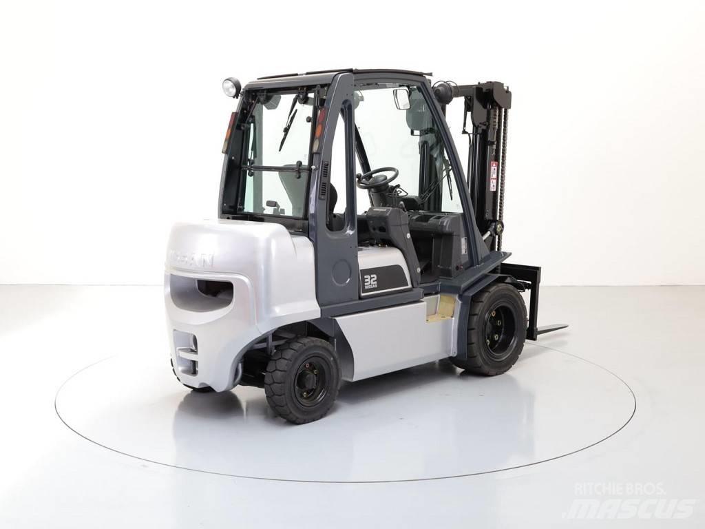 Nissan FD01A18Q Dízel targoncák