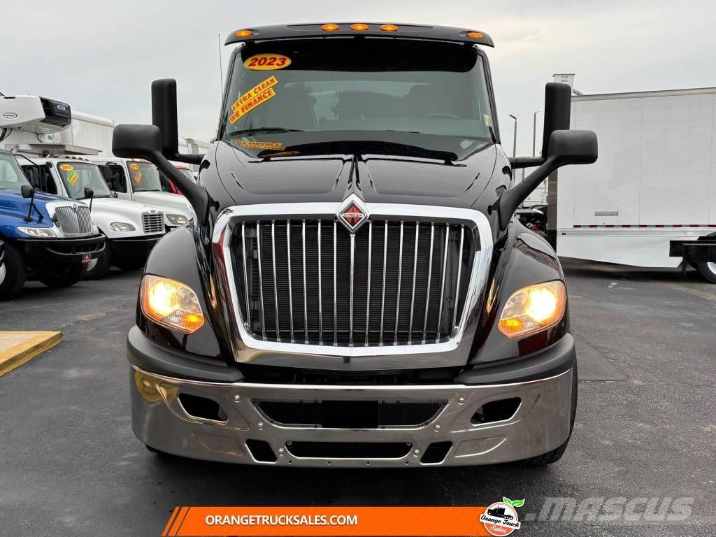 International LT 625 Tartályos teherautók