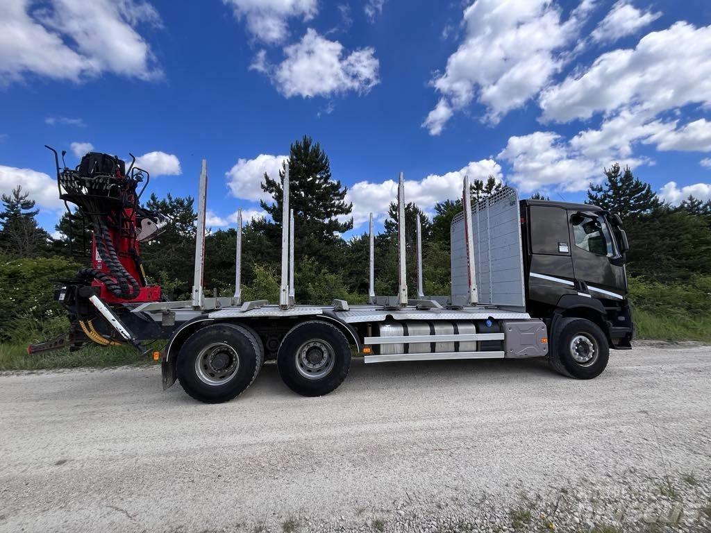 Renault Kerax 6x4 Rakodó daruk