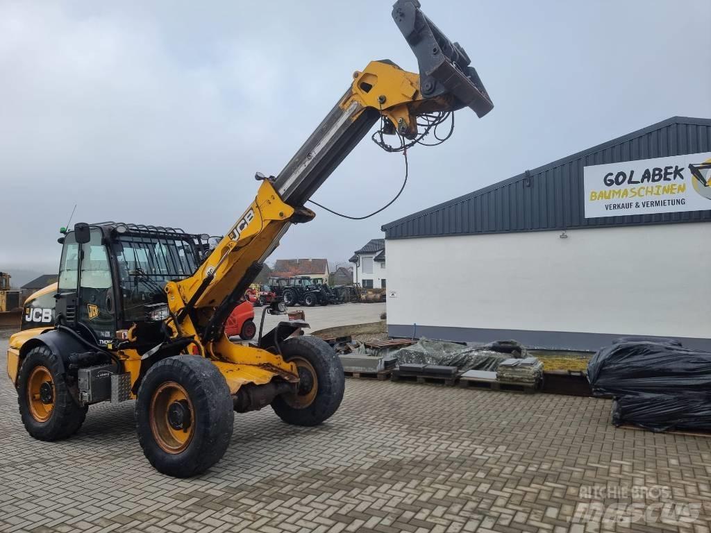 JCB TM 320 Gumikerekes homlokrakodók