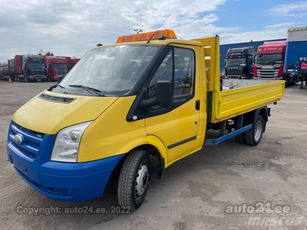 Ford Transit Kis teherszállító/Platós kocsi