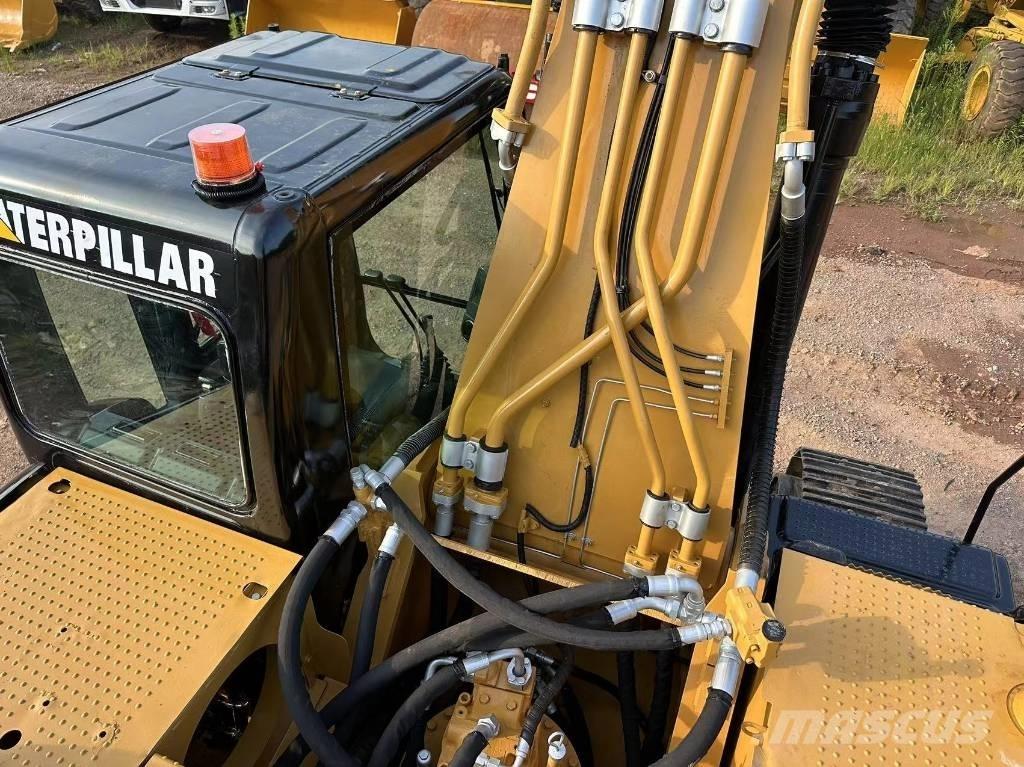 CAT 330D Lánctalpas kotrók