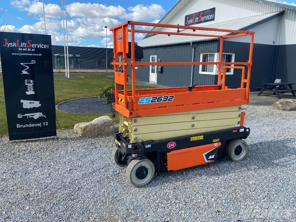 JLG ES 2632 Ollós emelők