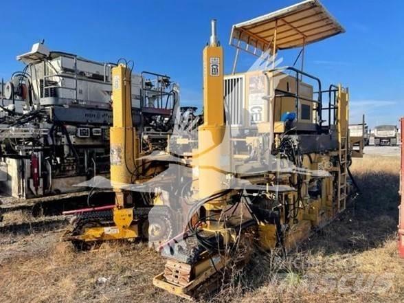 CMI SF2204 Beton terítőgépek