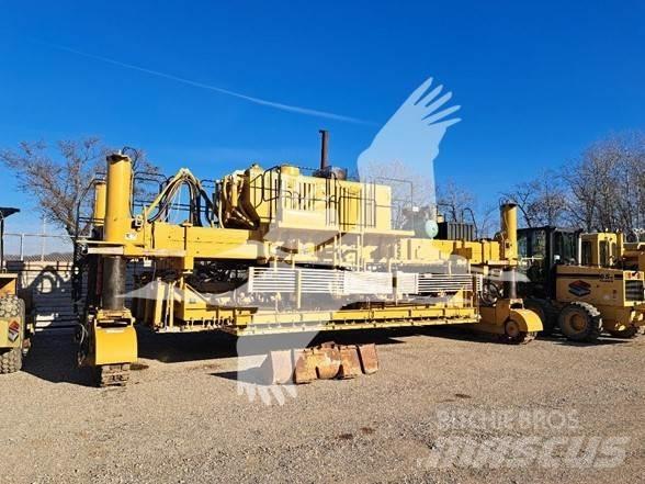 CMI SF3002 Beton terítőgépek