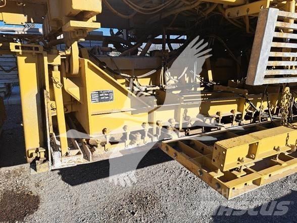 CMI SF3002 Beton terítőgépek