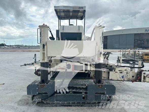  HEM 12-27 FRP Beton terítőgépek